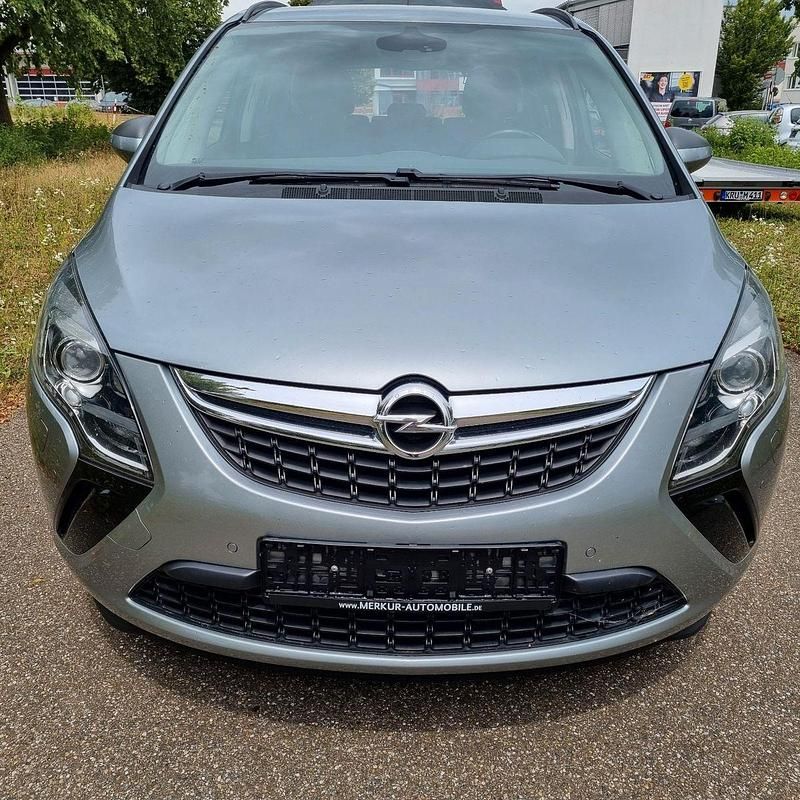 Silber Gebraucht 2012 Opel Zafira Van / Kleinbus | 3.999 € - Bild 1/4