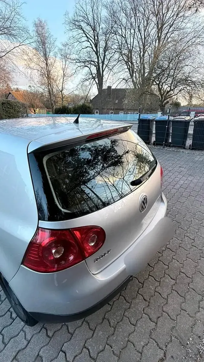 Gebraucht VW Golf V 75 PS (55 kW) 2005 Silber Kleinwagen