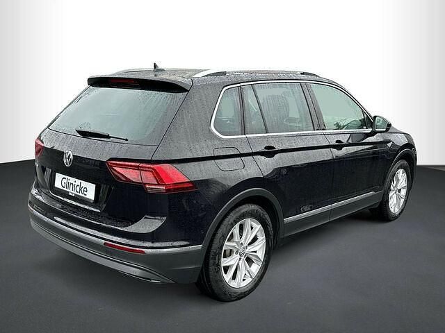 Gebraucht VW Tiguan Highline 150 PS (110 kW) 2020 Deep black perleffekt SUV