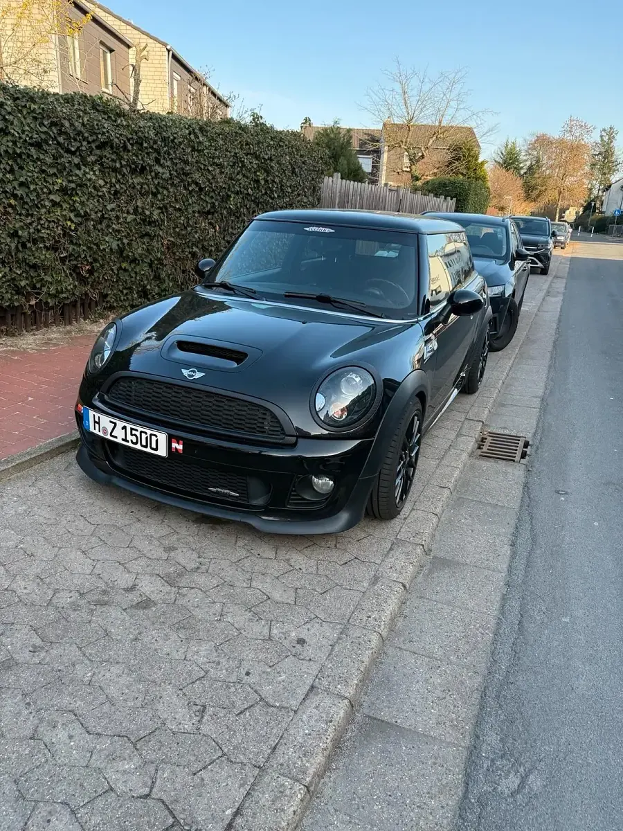Gebraucht Mini John Cooper Works 211 PS (155 kW) 2011 Schwarz Kleinwagen