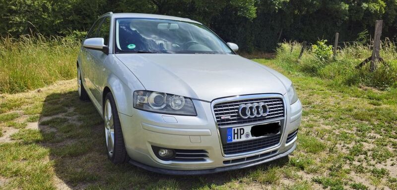 Silber Gebraucht 2005 Audi A3 S-Line Limousine | 4.450 € (Fairer Preis) - Bild 1/4