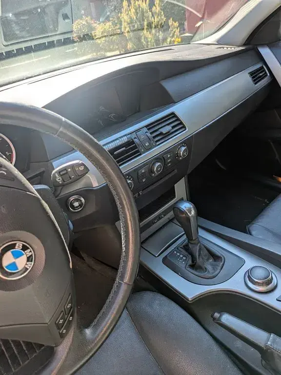 Second-hand BMW 525 177 CP (130 kW) 2006 Argintiu Break