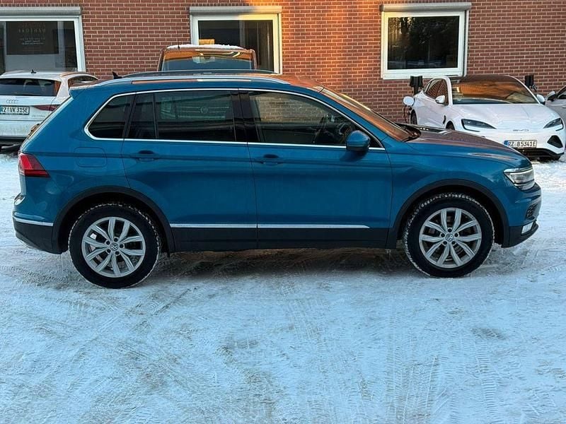 Gebraucht VW Tiguan Highline 220 PS (161 kW) 2017 Blau SUV