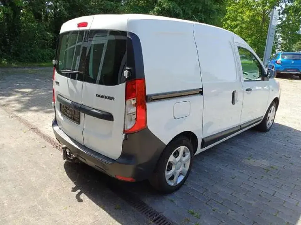 Gebraucht Dacia Dokker Express Ambiance 83 PS (61 kW) 2015 Gletscherweiss Van