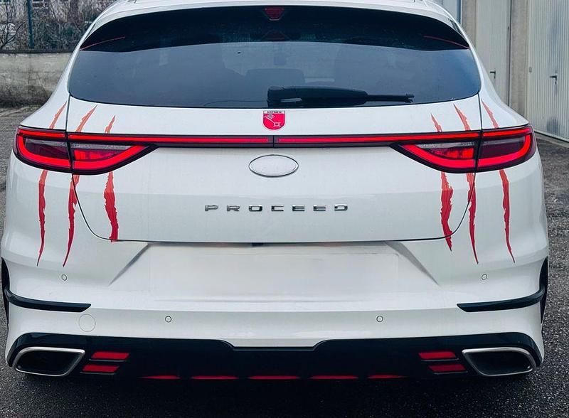 Weiß Gebraucht 2019 Kia ProCeed GT Kleinwagen | 18.000 € (Guter Preis) - Bild 1/4