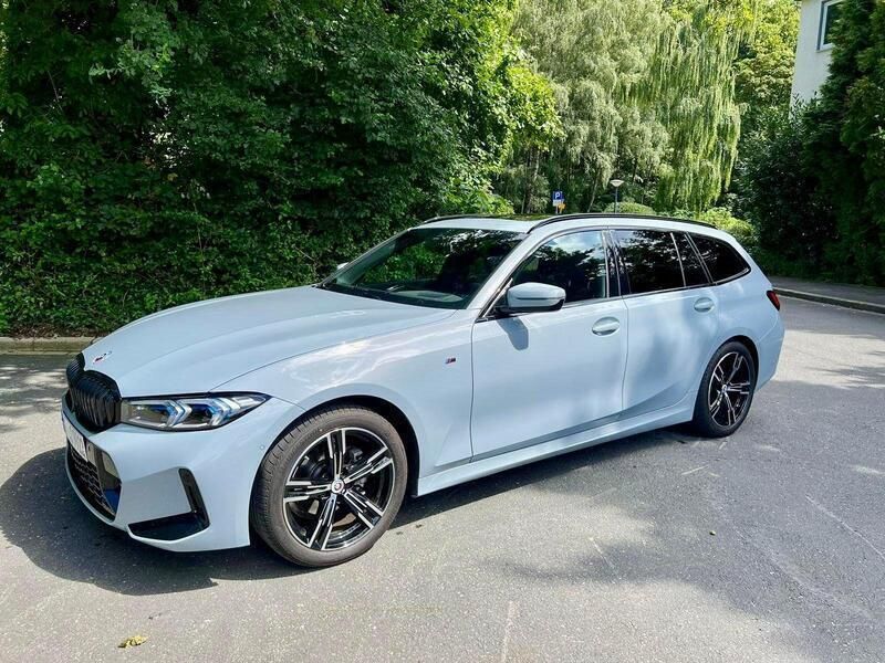 Grau Gebraucht 2022 BMW 318 M Sport Kombi | 35.000 € (Fairer Preis) - Bild 1/4