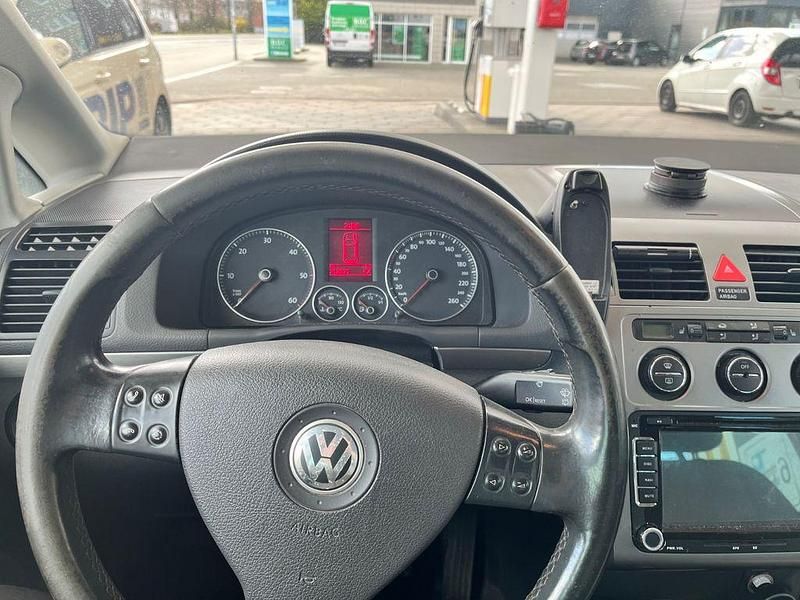 Gebraucht VW Touran 140 PS (102 kW) 2005 Schwarz Van / Kleinbus