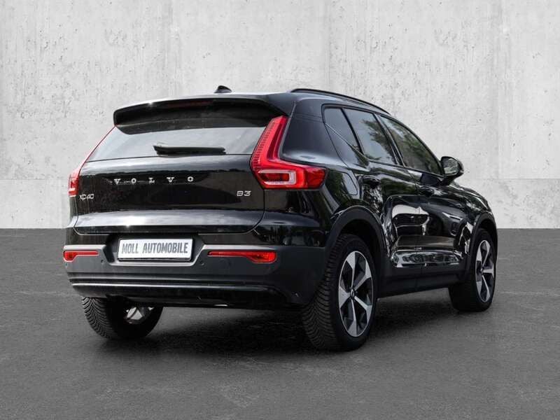 Gebraucht Volvo XC40 Plus 163 PS (119 kW) 2023 Schwarz SUV