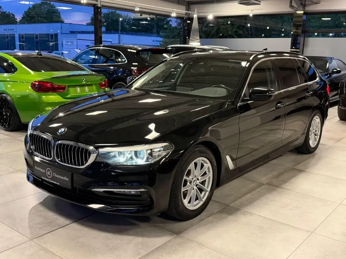 Gebraucht BMW 520 Performance 190 PS (139 kW) 2018 Schwarz Kombi