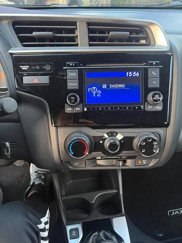 Gebraucht Honda Jazz 102 PS (75 kW) 2019 Rot Kleinwagen