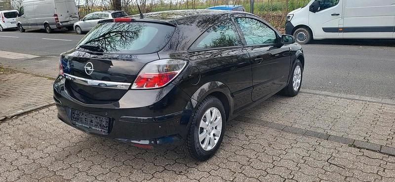 Gebraucht Opel Astra 140 PS (102 kW) 2006 Schwarz Kleinwagen