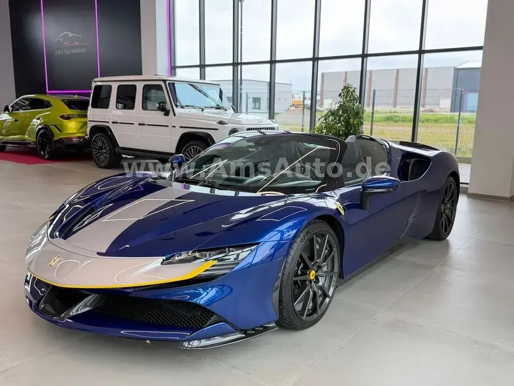 Second-hand Ferrari SF90 2024 Albastru Cabrio