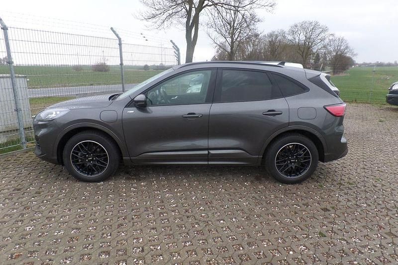 Gebraucht Ford Kuga ST-Line X 152 PS (111 kW) 2022 Grau SUV