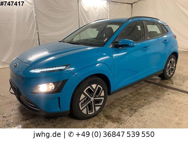 Blau Gebraucht 2021 Hyundai Kona SUV | 14.890 € (Guter Preis) - Bild 1/4