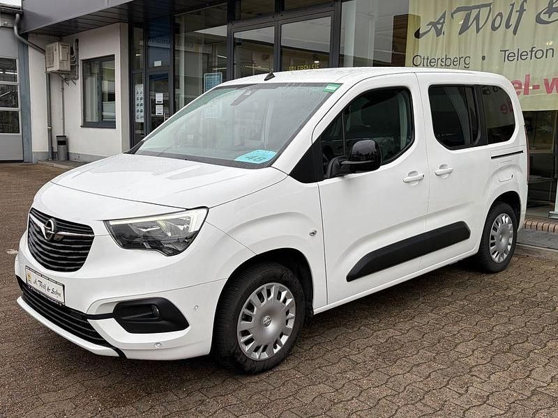 Gebraucht Opel Combo Life Elegance 131 PS (96 kW) 2022 Weiß Van / Kleinbus