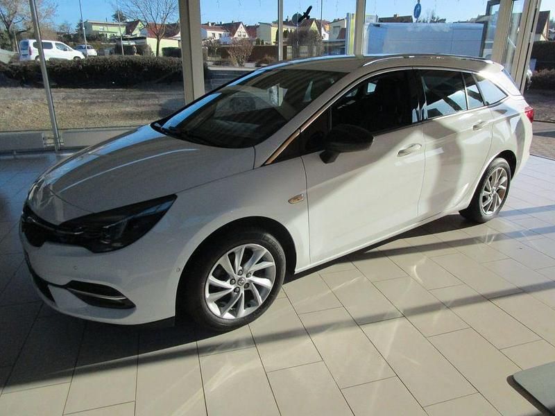Gebraucht Opel Astra Elegance 131 PS (96 kW) 2022 Weiß Kombi