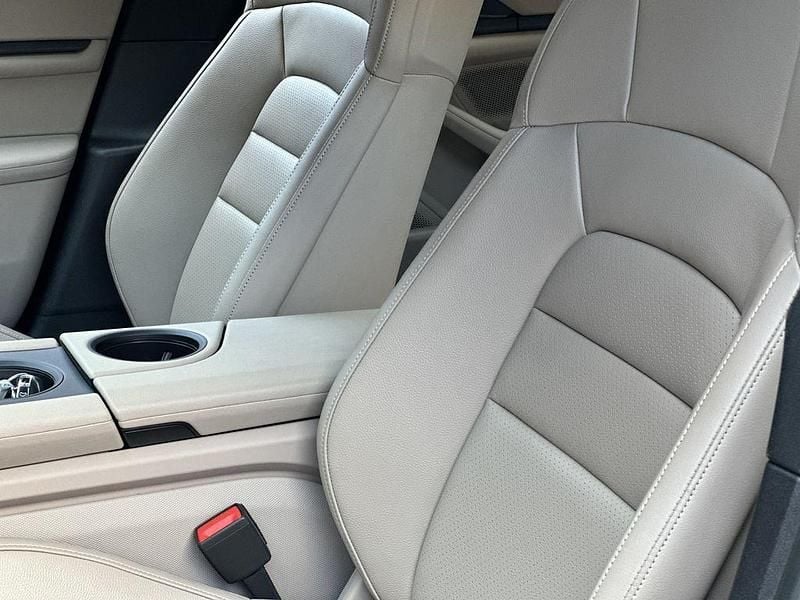 Braun Gebraucht 2023 Porsche Taycan Cross Turismo Limousine | 74.790 € (Etwas zu teuer) - Bild 1/4