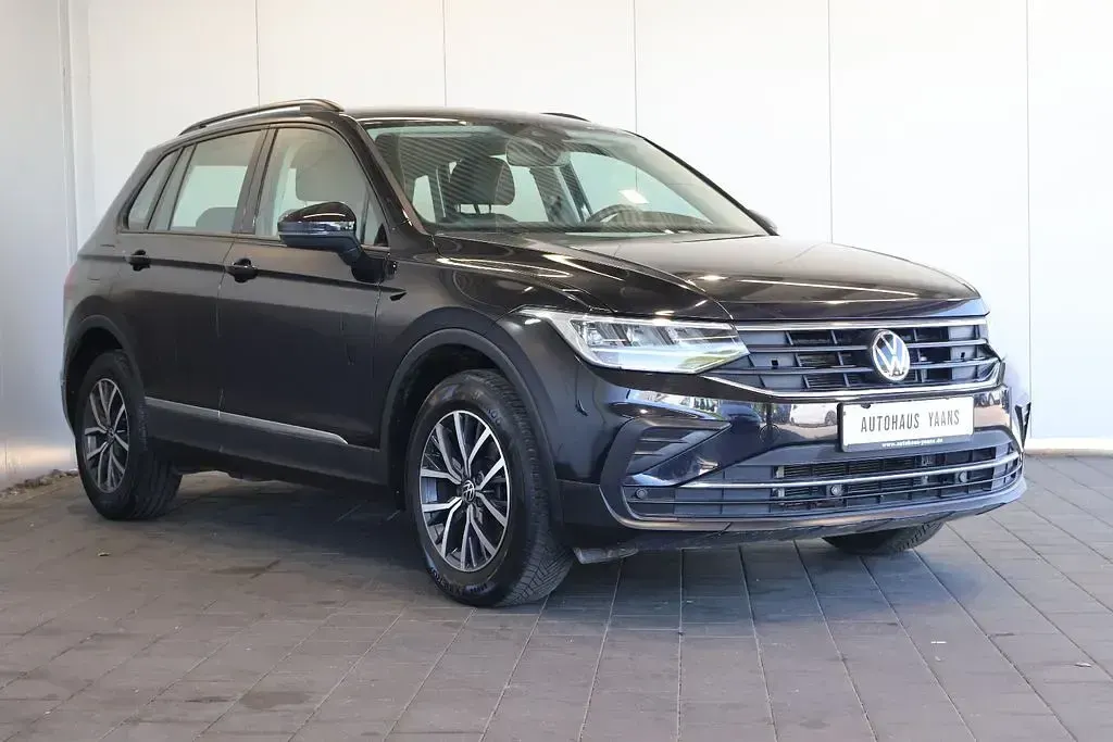 Gebraucht VW Tiguan Life 150 PS (110 kW) 2022 Schwarz SUV