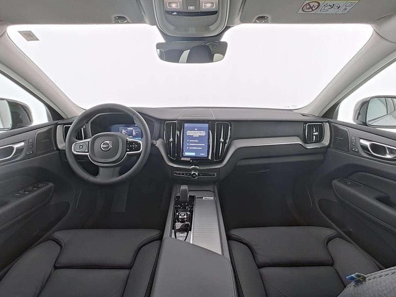 Gebraucht Volvo XC60 Plus 250 PS (183 kW) 2024 Vapour grey / metallic SUV