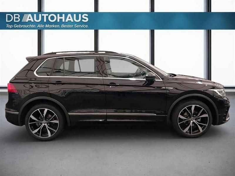 Gebraucht VW Tiguan R-line 150 PS (110 kW) 2023 Schwarz SUV