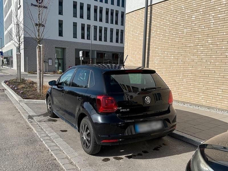 Usado VW Polo LOUNGE 60 HP (44 kW) 2015 Preto Citadino