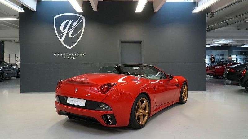 Gebraucht Ferrari California 460 PS (338 kW) 2009 Rot Cabrio