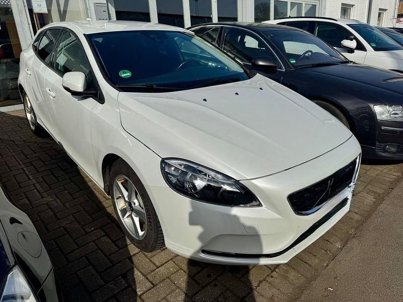 Gebraucht Volvo V40 R-Design 120 PS (88 kW) 2015 Weiß Limousine
