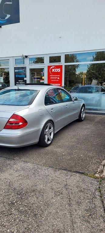 Silber Gebraucht 2002 Mercedes 320 Limousine | 5.500 € (Fairer Preis) - Bild 1/4