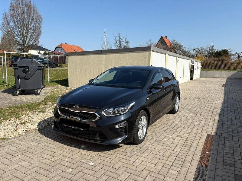 Gebraucht Kia Ceed Edition 7 101 PS (74 kW) 2020 Schwarz Kleinwagen