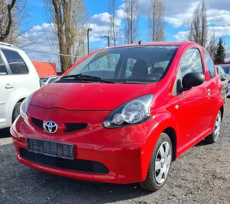 Rot Gebraucht 2008 Toyota Aygo Basis Kleinwagen | 1.550 € (Guter Preis) - Bild 1/4