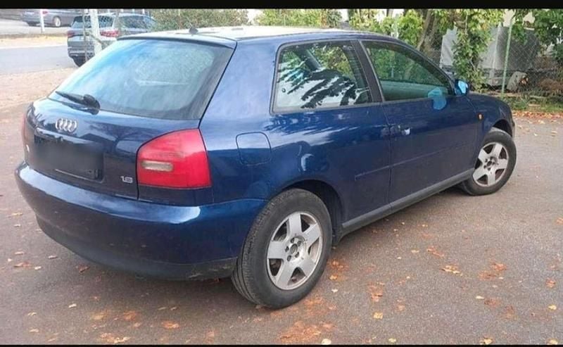 Gebraucht Audi A3 Attraction 150 PS (110 kW) 2000 Blau Limousine