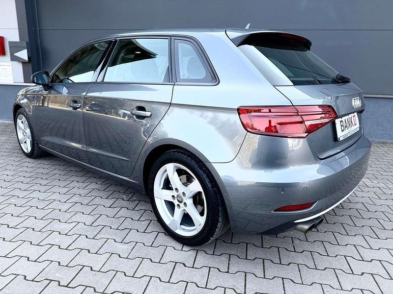 Gebraucht Audi A3 Sport 190 PS (139 kW) 2018 Monsungrau metallic Limousine