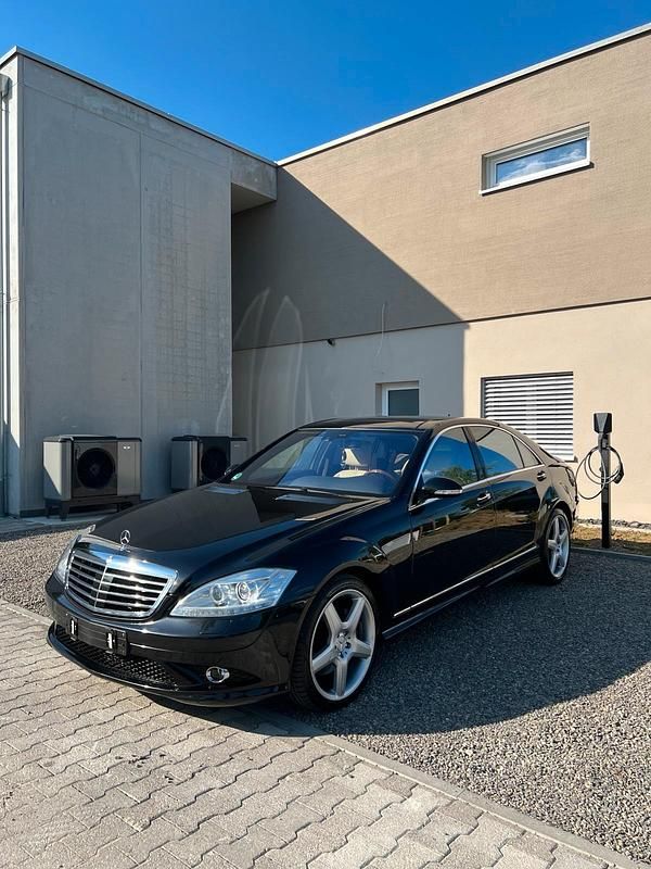 Schwarz Gebraucht 2008 Mercedes S500L AMG Limousine | 16.666 € (Fairer Preis) - Bild 1/4