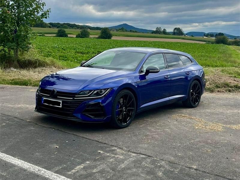 Blau Gebraucht 2023 VW Arteon R Kombi | 47.800 € - Bild 1/4