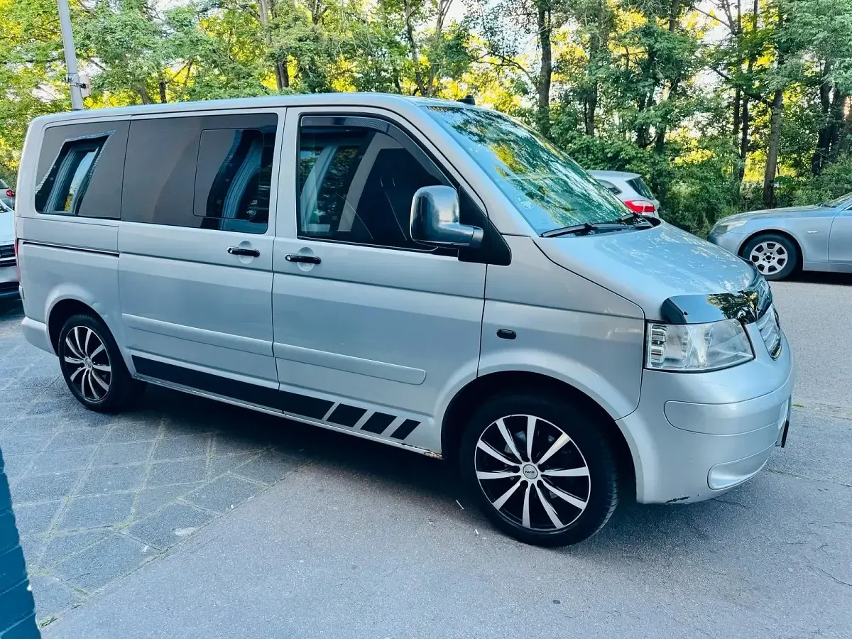 Gebraucht VW Multivan 174 PS (127 kW) 2003 Grau Van / Kleinbus