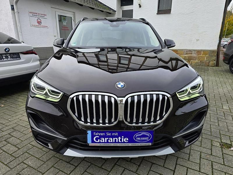 Braun Gebraucht 2020 BMW X1 xLine SUV | 22.500 € (Superpreis) - Bild 1/4
