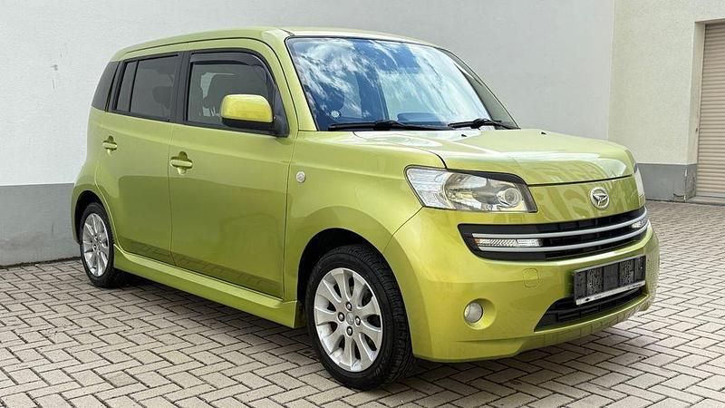 Gold Gebraucht 2010 Daihatsu Materia Van / Kleinbus | 3.999 € (Superpreis) - Bild 1/4