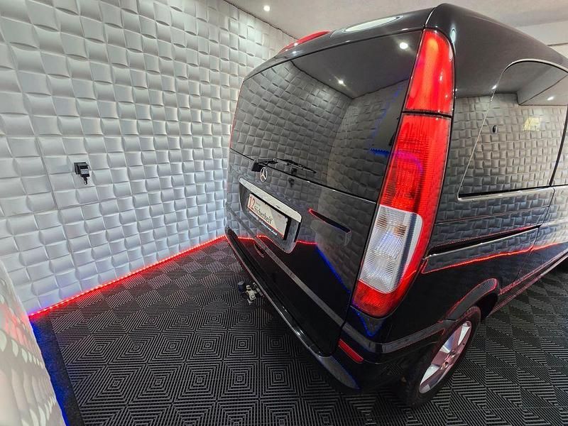 Gebraucht Mercedes Viano 116 PS (85 kW) 2009 Schwarz Van / Kleinbus