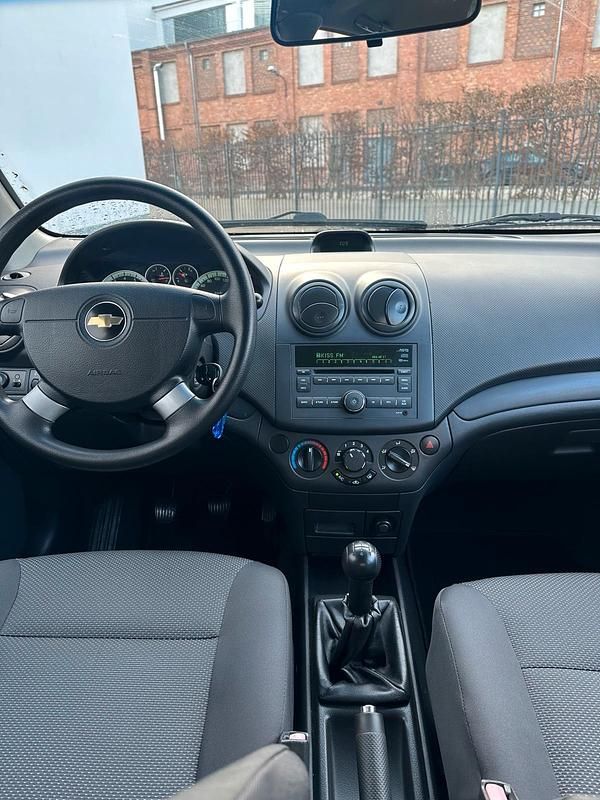 Gebraucht Chevrolet Aveo 84 PS (61 kW) 2010 Rot Kleinwagen