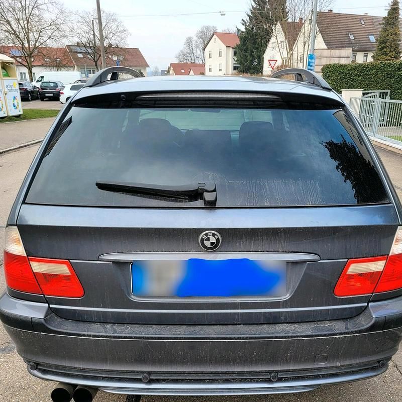 Gebraucht BMW 318 143 PS (105 kW) 2002 Grau Kombi