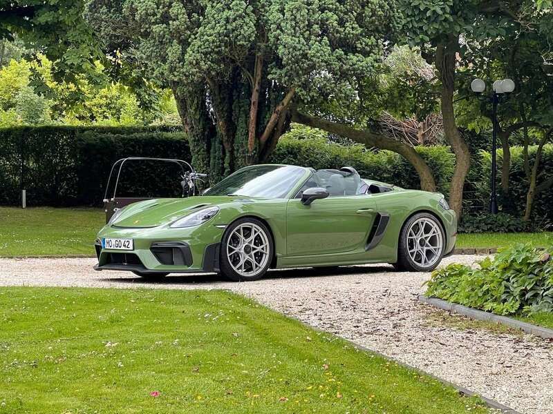 Grün Gebraucht 2024 Porsche Boxster Spyder Cabrio | 195.500 € - Bild 1/4