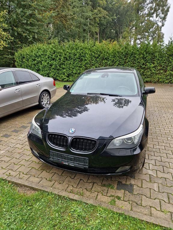 Gebraucht BMW 530 272 PS (200 kW) 2009 Schwarz Limousine