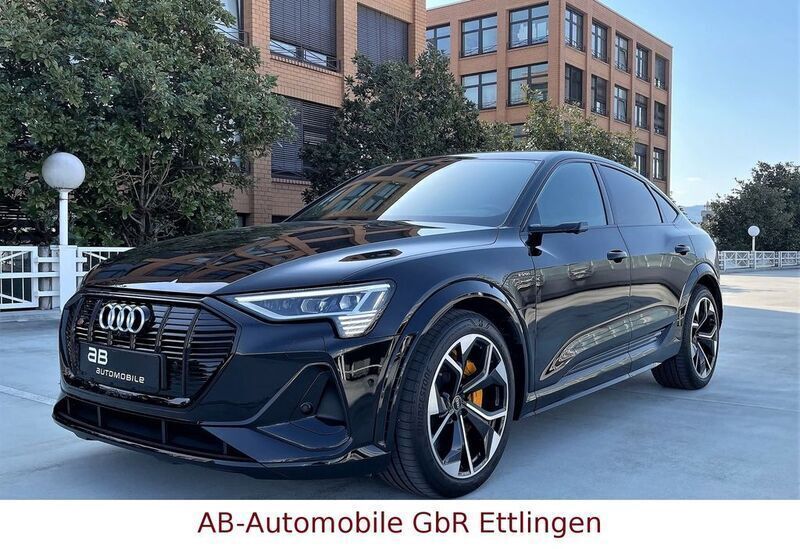 Mythosschwarz Gebraucht 2022 Audi e-tron Sport SUV | 51.900 € (Teuer) - Bild 1/4