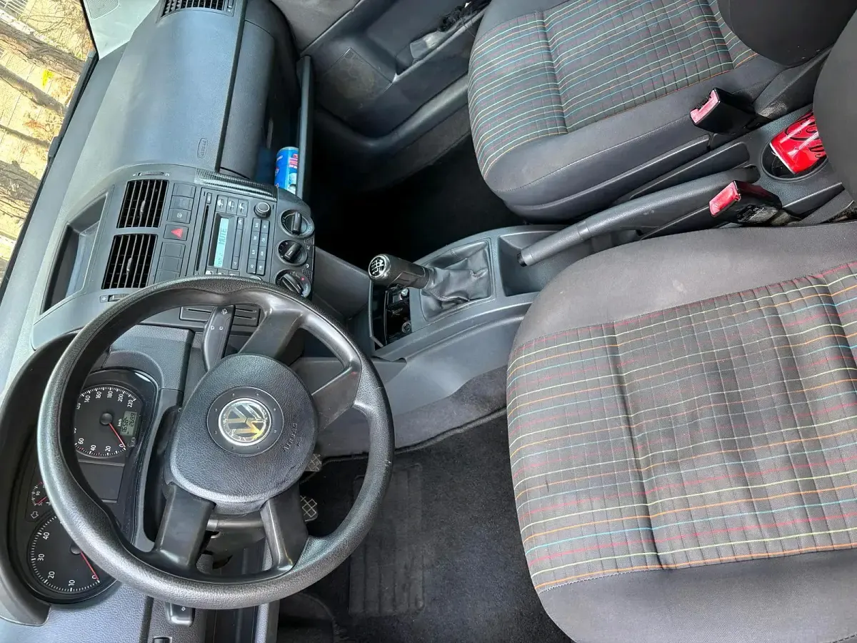 Gebraucht VW Polo 75 PS (55 kW) 2006 Schwarz Kleinwagen