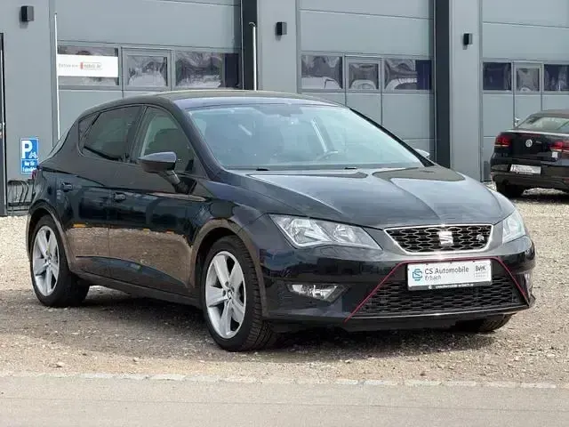 Second-hand Seat Leon FR 184 CP (135 kW) 2017 Negru Berlinǎ