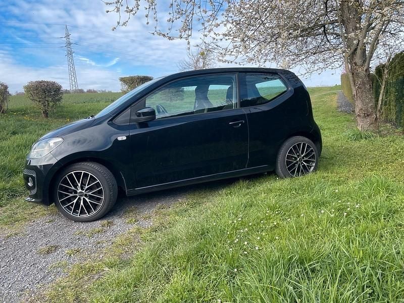 Gebraucht VW up! 75 PS (55 kW) 2011 Schwarz Kleinwagen