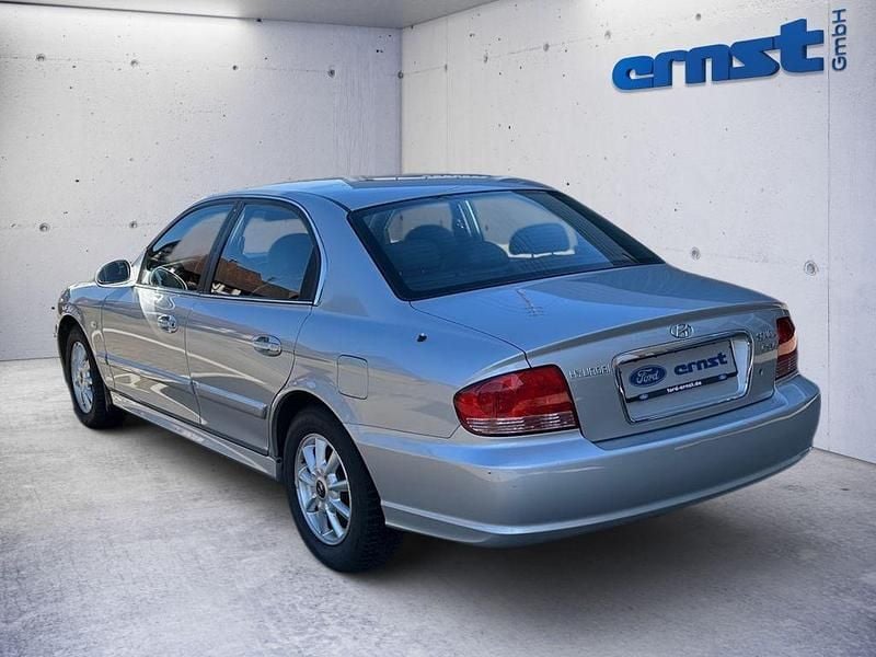 Gebraucht Hyundai Sonata GLS 173 PS (127 kW) 2004 Silber Limousine