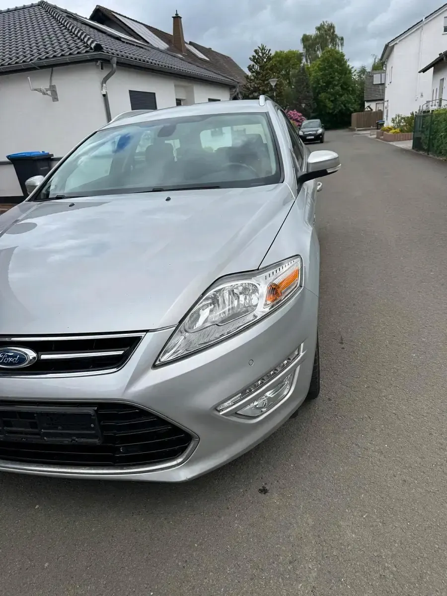 Second-hand Ford Mondeo 116 CP (85 kW) 2013 Argintiu Break