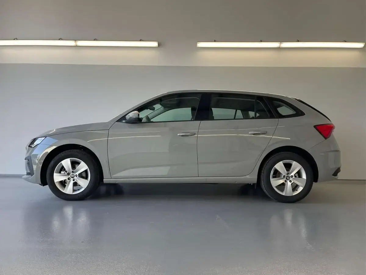 Neu Skoda Scala 116 PS (85 kW) 2026 [m3m3] stahl grau Kleinwagen