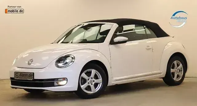 Używany VW Beetle Exclusive 105 KM (77 kW) 2013 Biały Hatchback